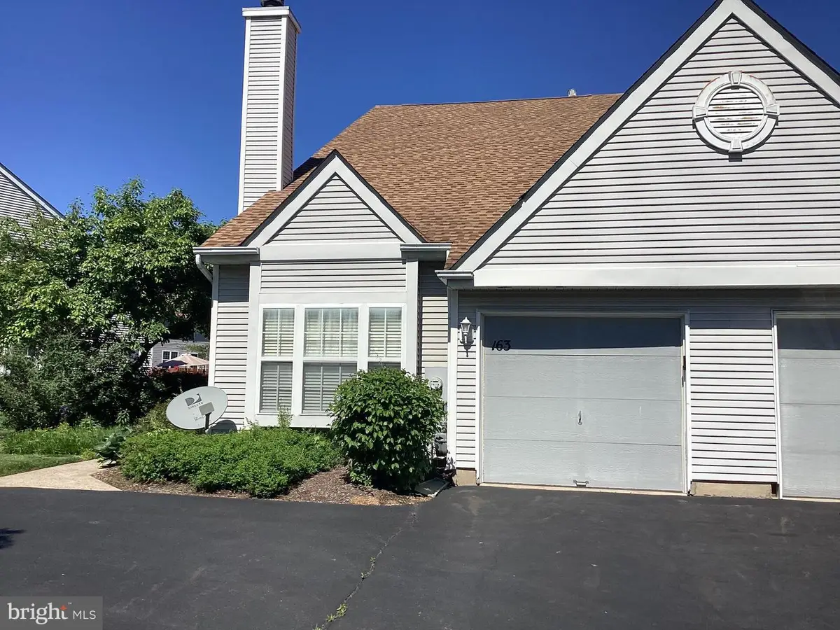 163 Birch Hollow Dr, Bordentown, NJ 08505 - #1