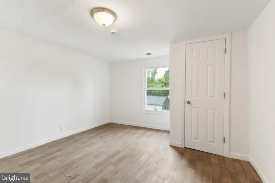 211 Broad St, Beverly, NJ 08010 - #3