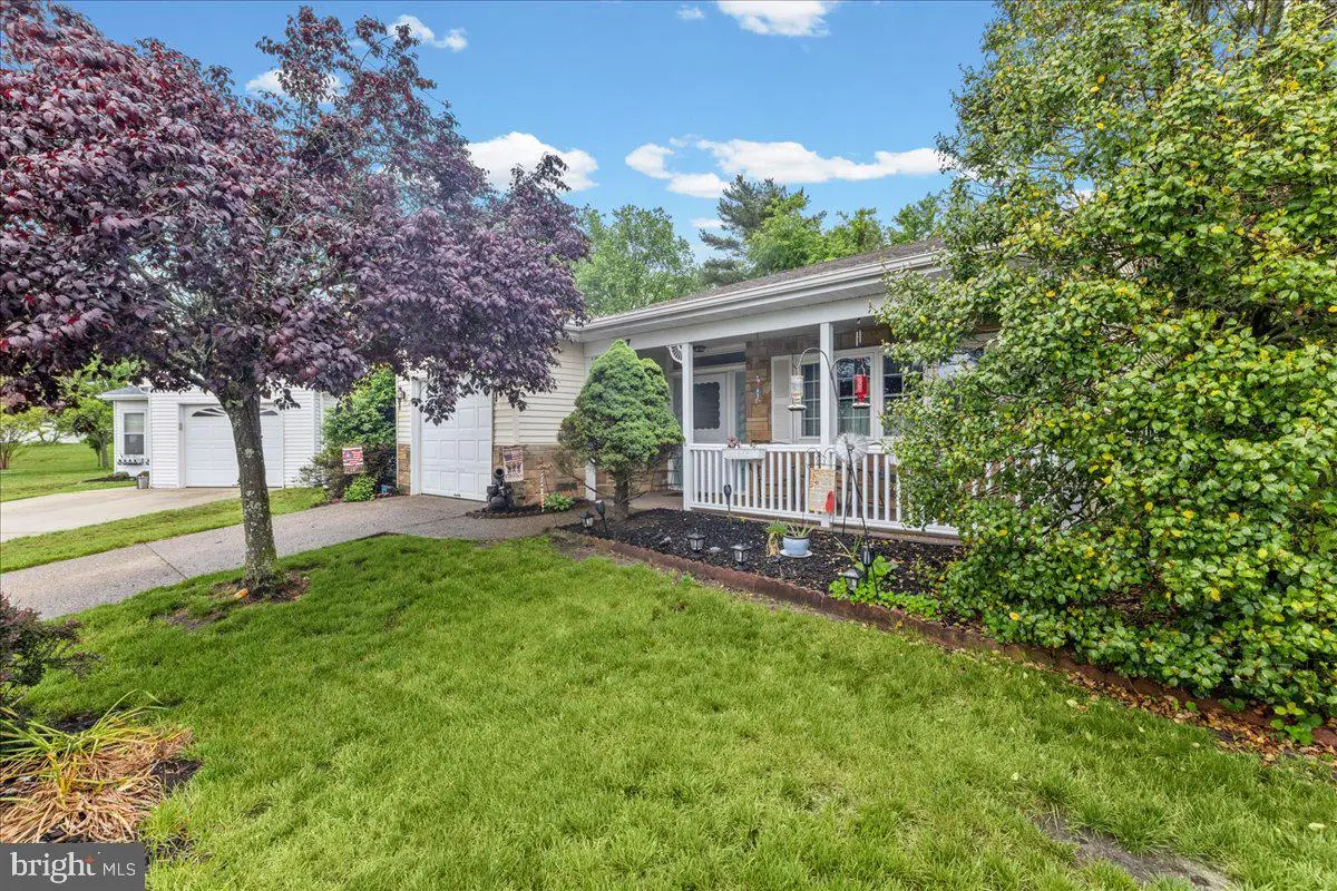 7 Cambridge Ct, Leisuretowne, NJ 08088 - #1