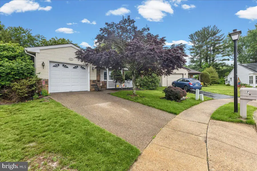 7 Cambridge Ct, Leisuretowne, NJ 08088 - #3