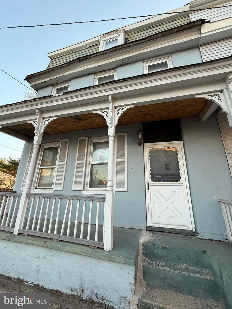 526 York St, Burlington, NJ 08016 - #2