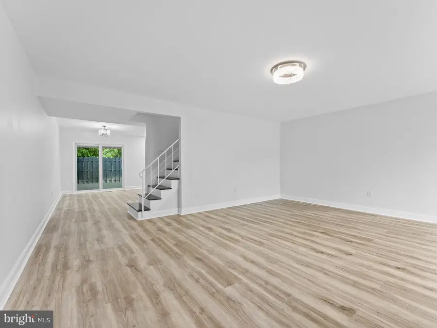 15 Raleigh Pl, Willingboro, NJ 08046 - #3