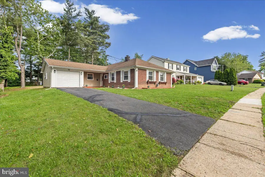 52 Pinafore Ln, Willingboro, NJ 08046 - #2