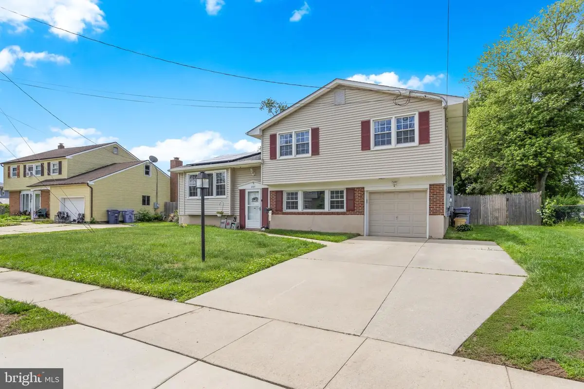 809 Woodlane Rd, Edgewater Park, NJ 08010 - #1