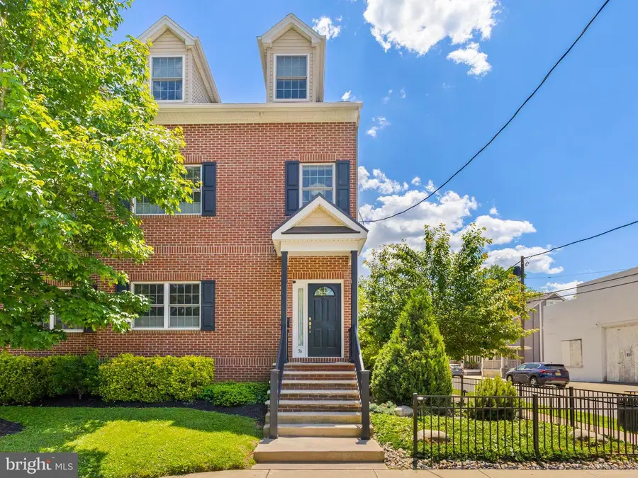 36 E Park St, Bordentown, NJ 08505 - #2