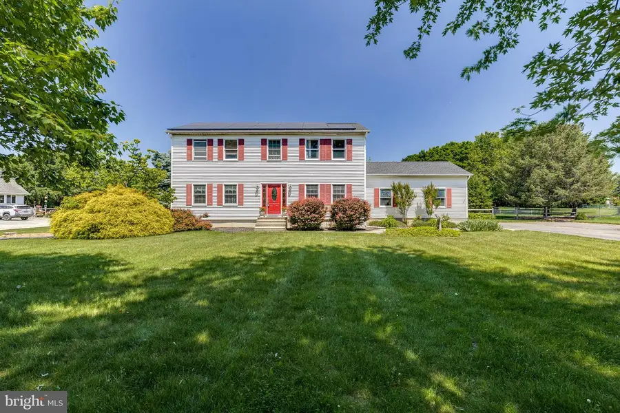 12 N Hockey Dr, Columbus, NJ 08022 - #2
