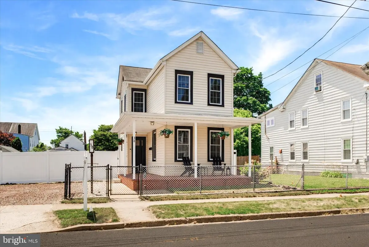 38 E 2nd St, Florence, NJ 08518 - #1