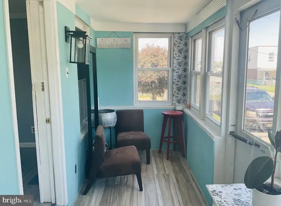 916 Walnut St, Burlington, NJ 08016 - #2
