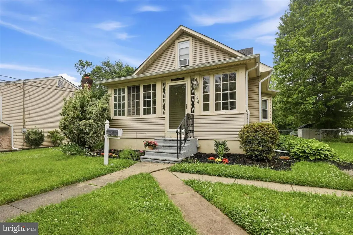 534 Buttonwood Ave, Maple Shade, NJ 08052 - #1