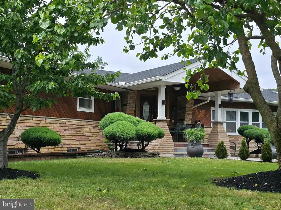 605 8th St, Riverside, NJ 08075 - #2