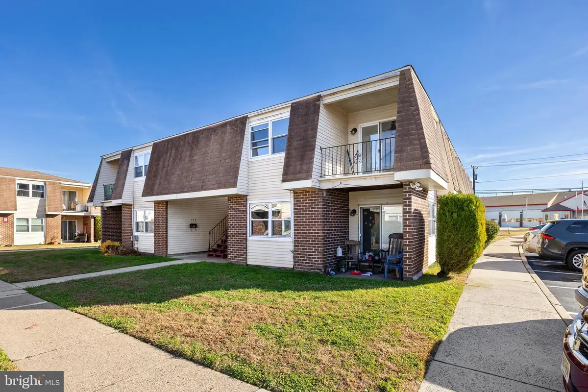 27--7 Florence Tollgate Pl, Burlington, NJ 08016 - #1