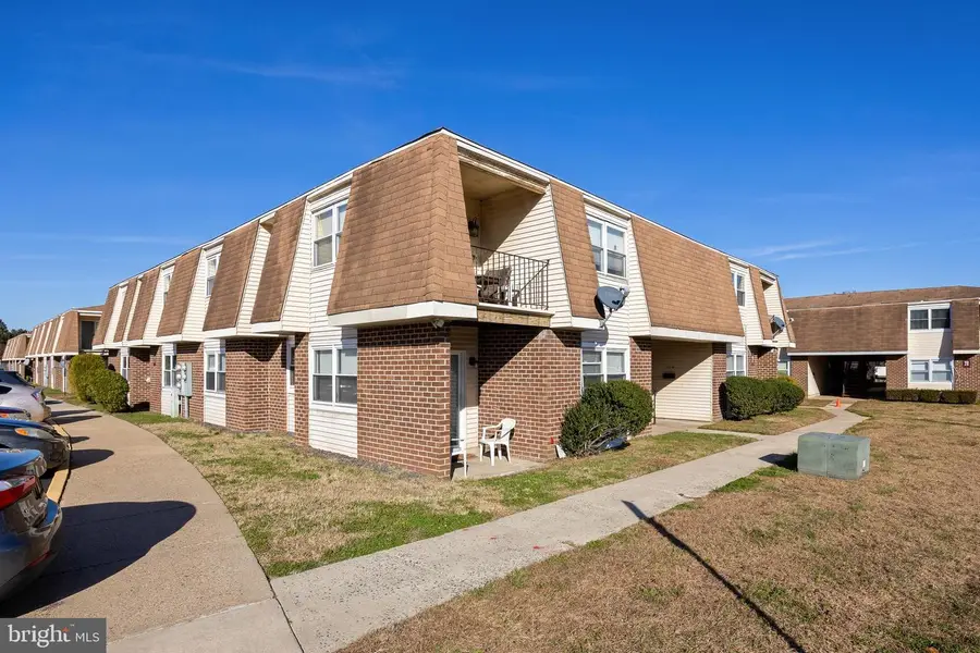 27--7 Florence Tollgate Pl, Burlington, NJ 08016 - #3