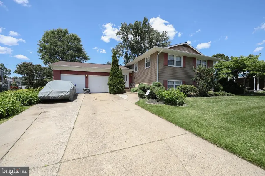 809 Charleston Rd, Mount Laurel, NJ 08054 - #2