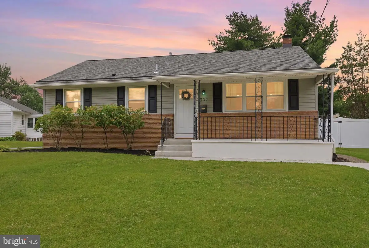 302 Veterans Dr, Palmyra, NJ 08065 - #1