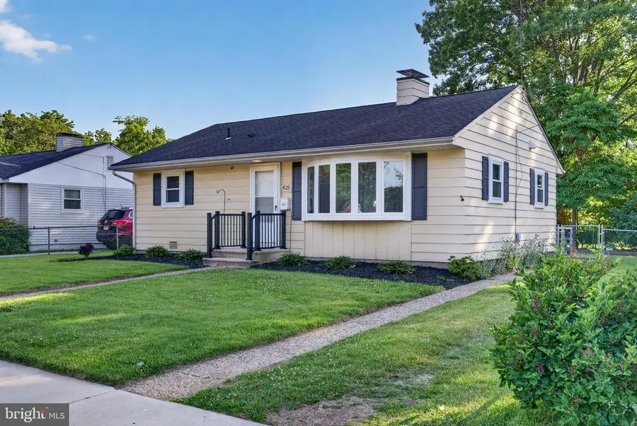425 West Ave, Delanco, NJ 08075 - #2