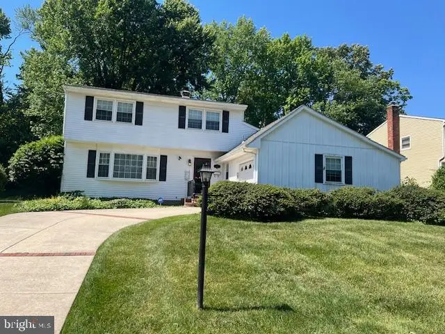 528 S Brentwood Dr, Mount Laurel, NJ 08054 - #2