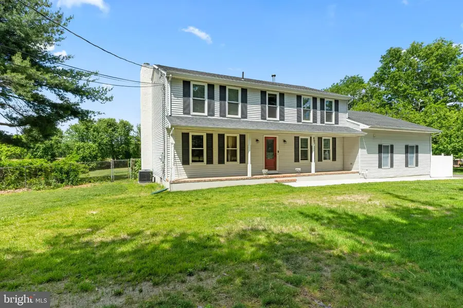 607 Chesterfield Arneytown Rd, Chesterfield, NJ 08515 - #2