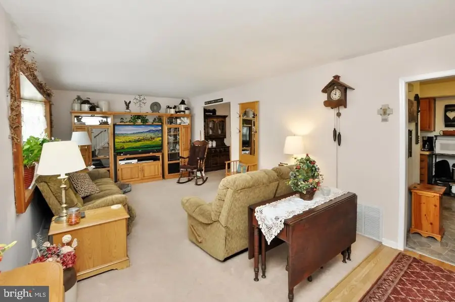 400 S Arthur Dr, Edgewater Park, NJ 08010 - #2
