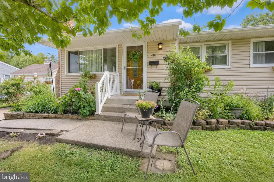 410 Larchmont Dr, Delanco, NJ 08075 - #2