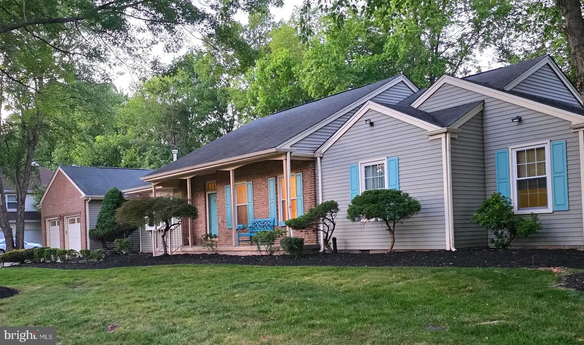 28 Hopemont Dr, Mount Laurel, NJ 08054 - #1