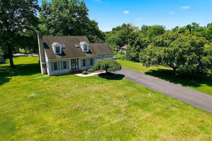 8 Edwards Dr, Wrightstown, NJ 08562 - #2