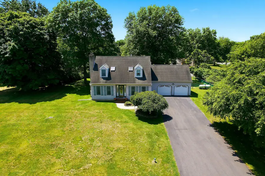 8 Edwards Dr, Wrightstown, NJ 08562 - #3