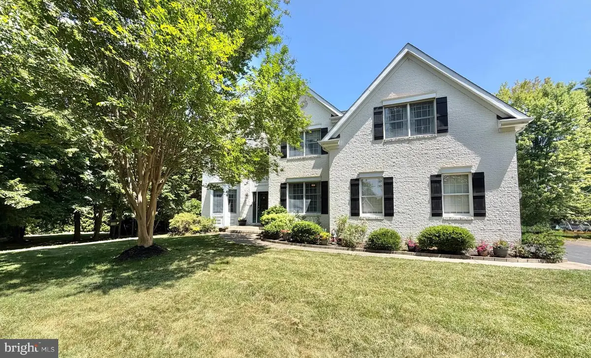 12 Millington Ct, Columbus, NJ 08022 - #1