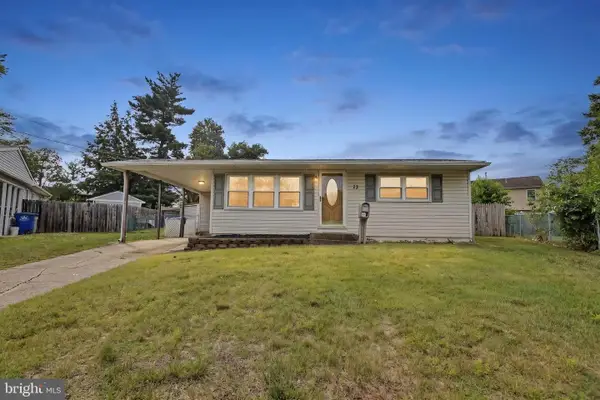 23 Avon Pl, MAPLE SHADE, NJ 08052