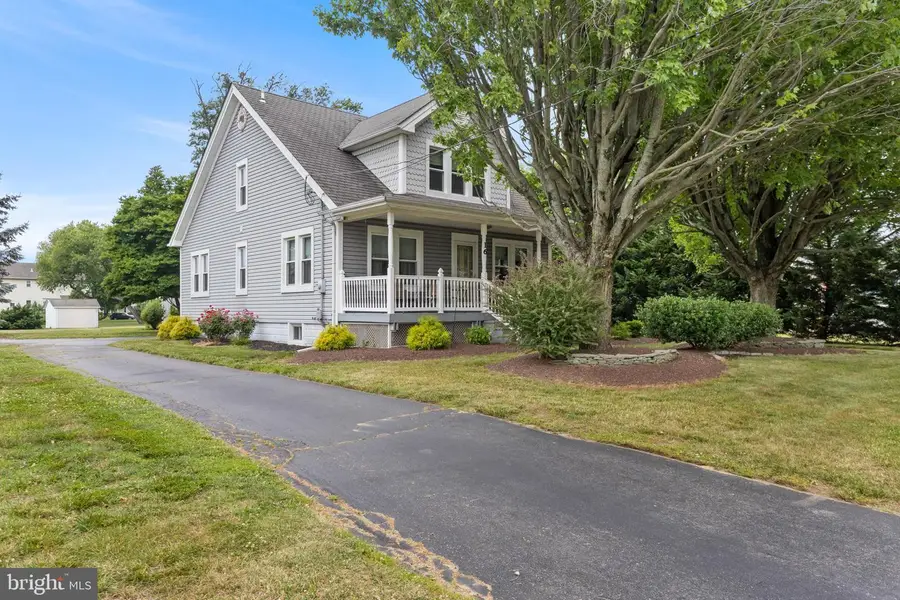 16 Holloway Ln, Bordentown, NJ 08505 - #2