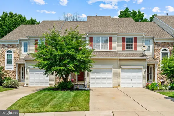 16 Oxford Ct, BORDENTOWN, NJ 08505