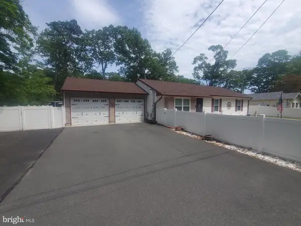 28 Geranium St, BROWNS MILLS, NJ 08015