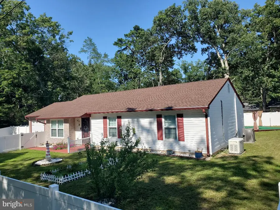 28 Geranium St, Browns Mills, NJ 08015 - #3