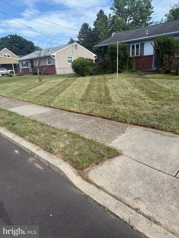 8 Boswell Rd, MARLTON, NJ 08053