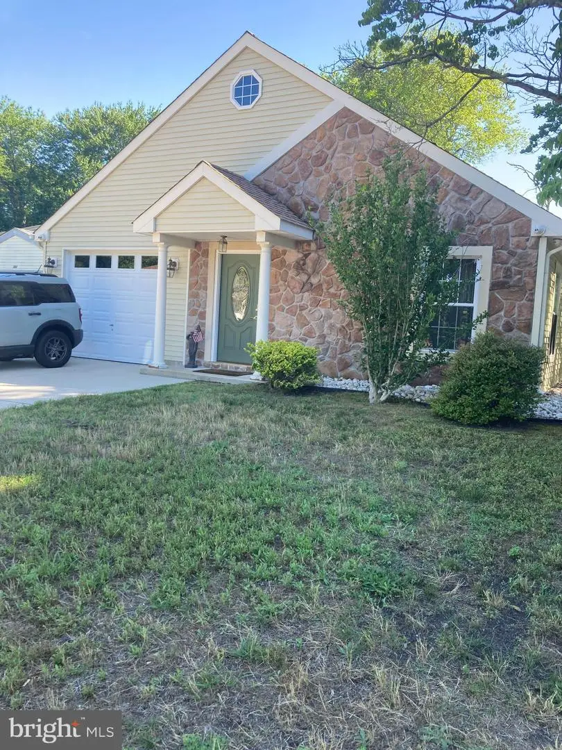 162 Huntington Dr, Southampton, NJ 08088 - #1