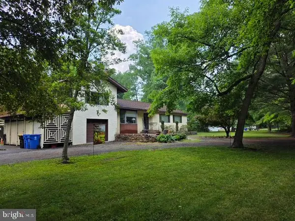 97 Skeet Rd, MEDFORD, NJ 08055