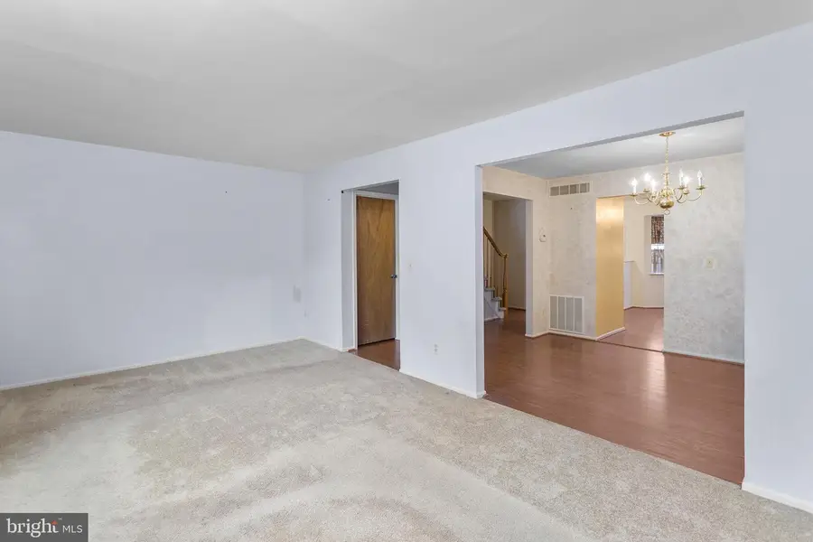 3 Roberts Ct, Bordentown, NJ 08505 - #2