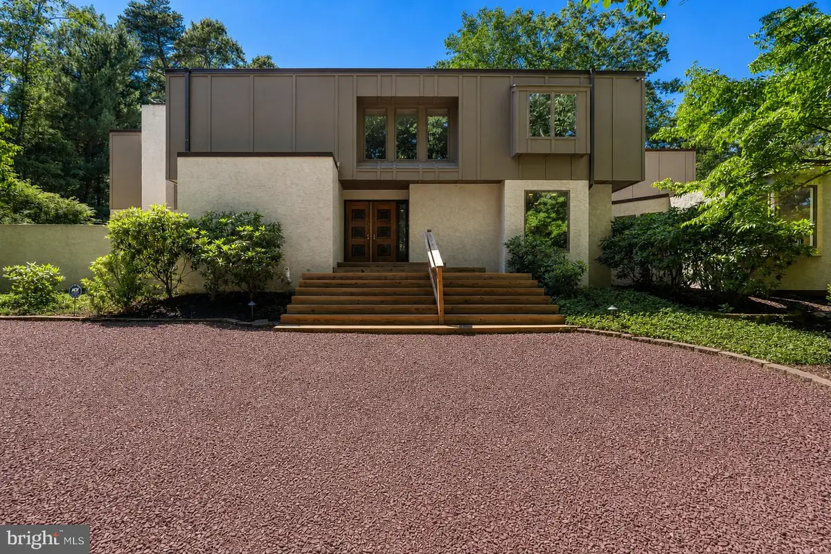 11 Pinecrest Dr, Medford, NJ 08055 - #1