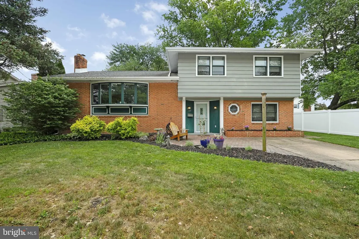 157 S Brentwood Dr, Mount Laurel, NJ 08054 - #1