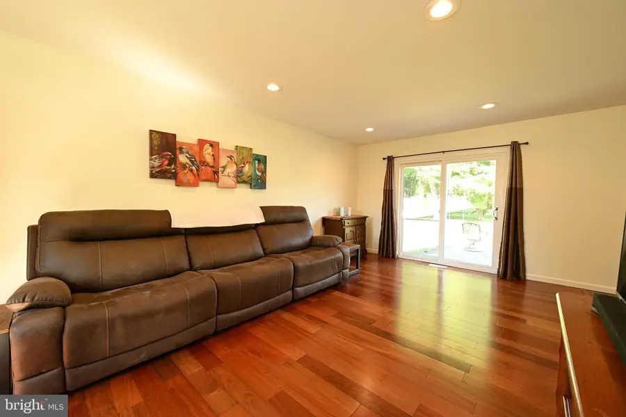 71 Coachman Dr, Bordentown, NJ 08505 - #2