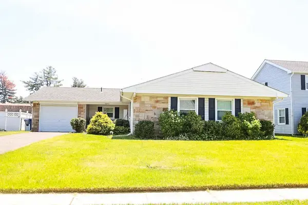 18 Holton Ln, WILLINGBORO, NJ 08046