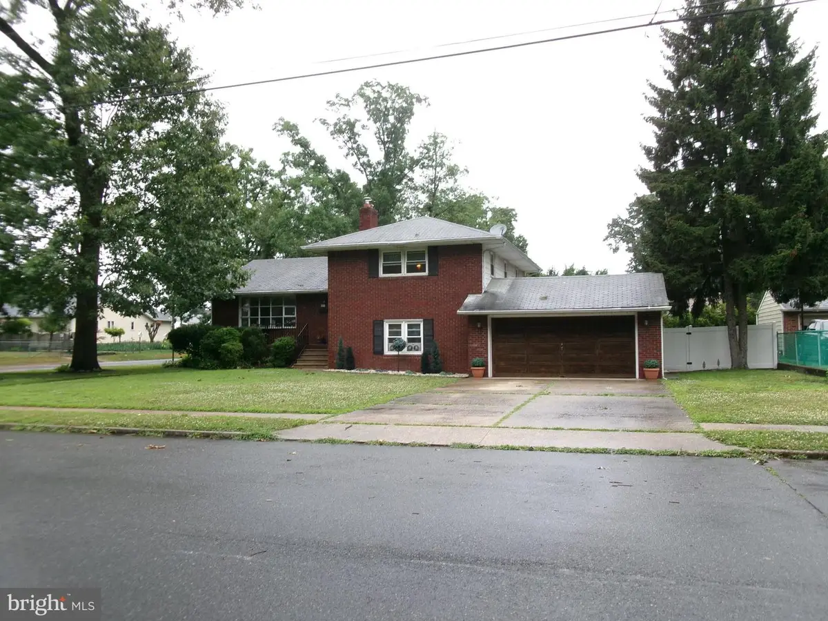 401 Main St, Delran, NJ 08075 - #1