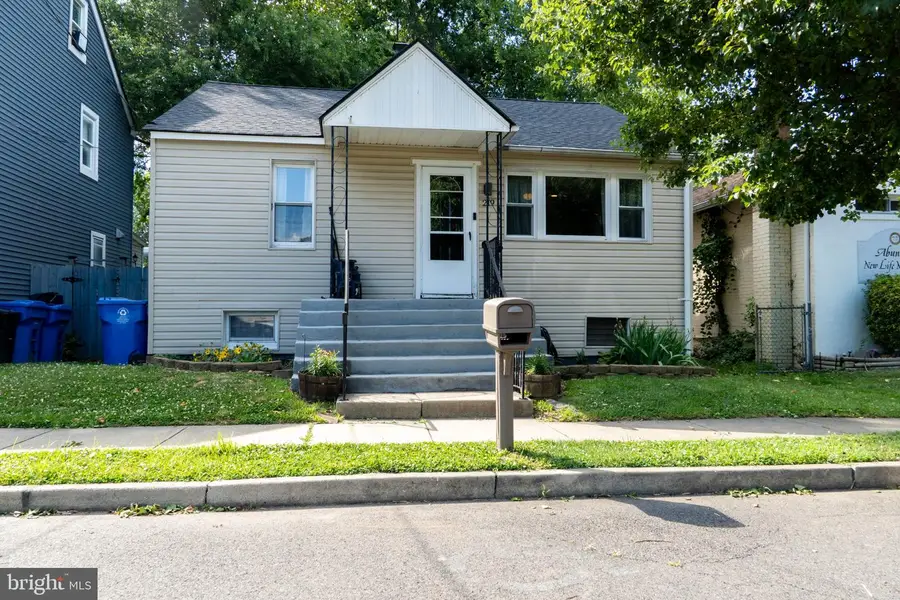 219 Front St, Fieldsboro, NJ 08505 - #2