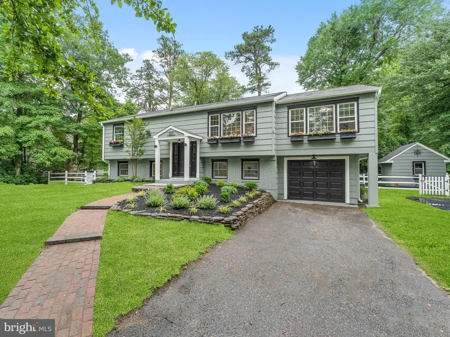 187 S Lakeside Dr E, Medford, NJ 08055 - #3