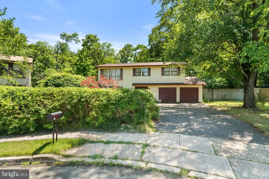 19 Gloucester Ct, Mount Holly, NJ 08060 - #2