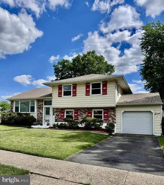 7 Cedar Mill Ln, Mount Holly, NJ 08060 - #1