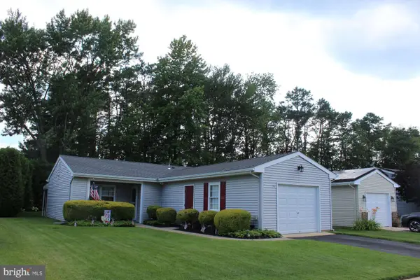 73 Huntington Dr, SOUTHAMPTON, NJ 08088