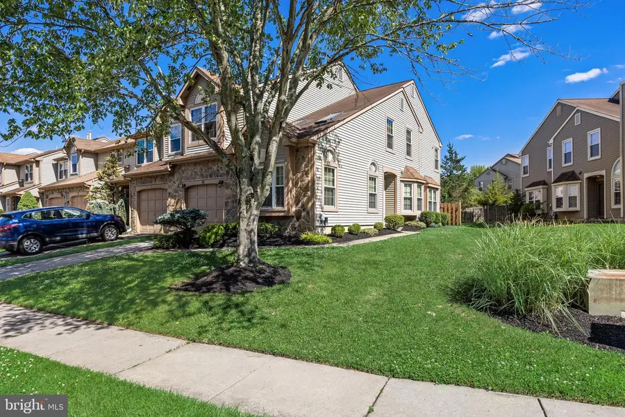 16 Eddlewood Pl, Mount Laurel, NJ 08054 - #2