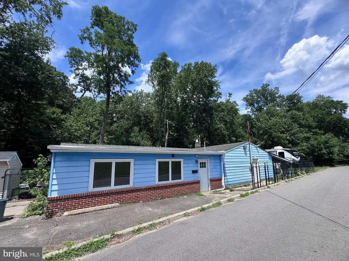 6 Cebulka Dr, Chesterfield, NJ 08515 - #1