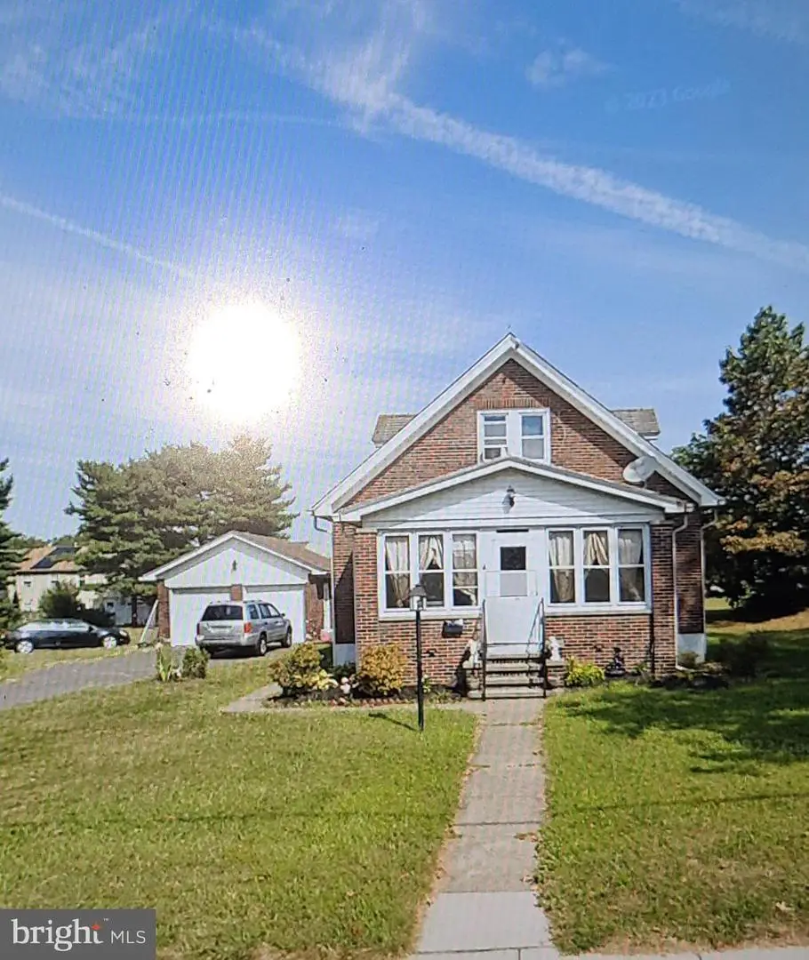 1243 Hornberger Ave, Roebling, NJ 08554 - #1