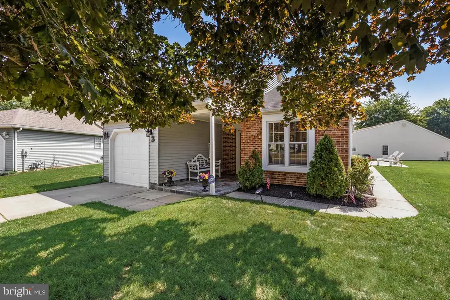 3 Marina Ct, Mount Laurel, NJ 08054 - #2